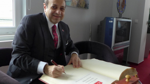 Karlovy Vary navštívil turecký velvyslanec Egemen Bagis